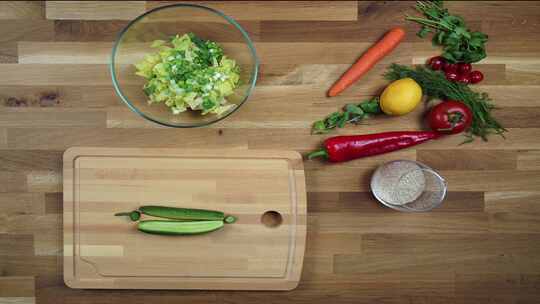定格动画厨房烹饪切蔬菜视频素材模板下载