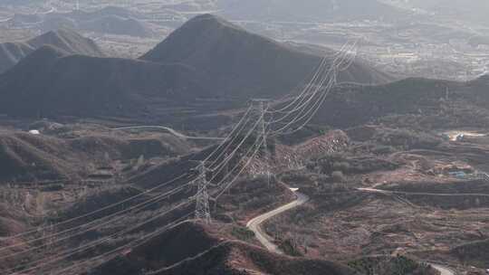 中国电力 高压输电 特高压 山区电力