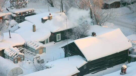 白雪覆盖村庄屋顶视频素材模板下载