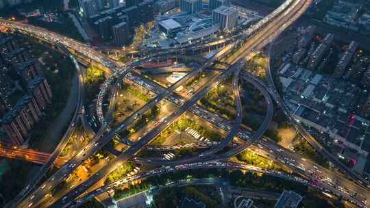 城市高架桥夜晚车流延时