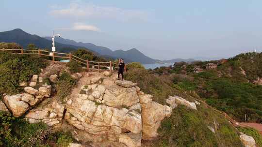 鹿嘴山庄无人机航拍海岸线礁石海边悬崖峭壁