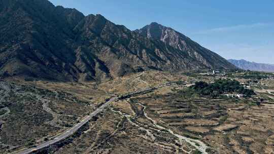 西部沿山公路 航拍