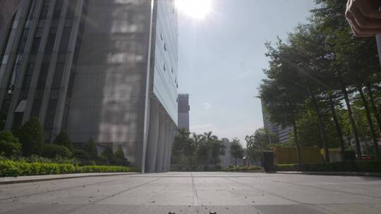 广州城市建筑高楼大厦精英白领高层行走背影