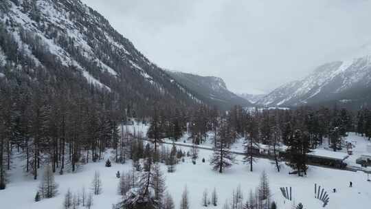 航拍山林雪景