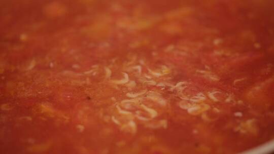 厨师煮番茄汤 (2)