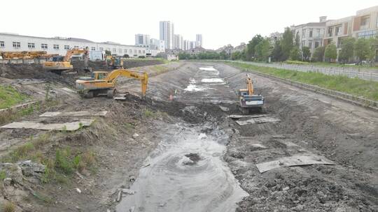 缺水干裂干涸土地裂开河道干枯4K航拍视频素材模板下载