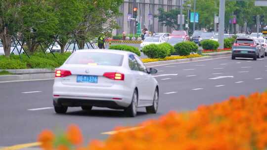 城市马路街道街头街景上班下班高峰期汽车车