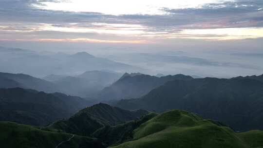 大气山峰森林航拍山川云海山脉壮丽山河风光