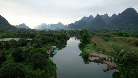 广西壮族自治区桂林市阳朔遇龙河漂流