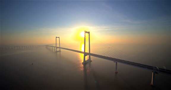 深中通道跨海大桥日出航拍全景