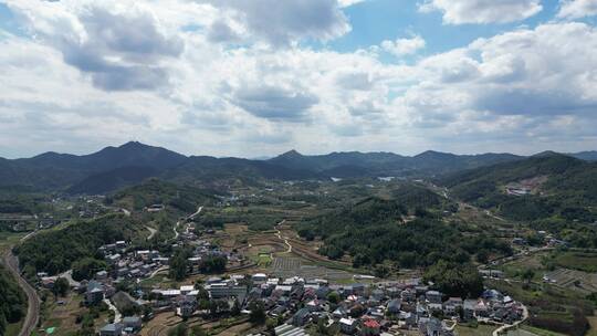 乡村振兴山川丘陵美丽乡村航拍