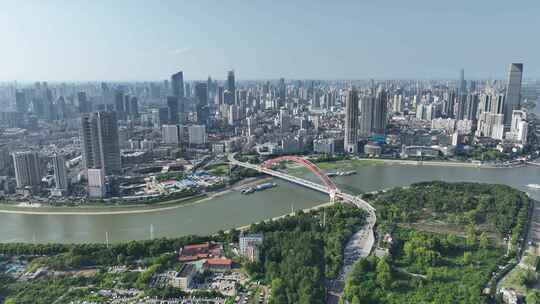 武汉城市航拍汉江口晴川桥江汉区建筑风光