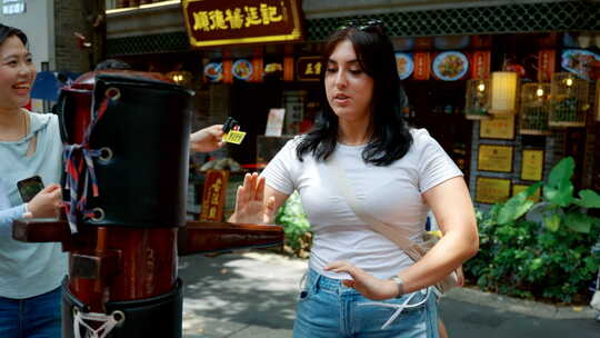 中国功夫咏春叶问武术打木桩外国人学咏春