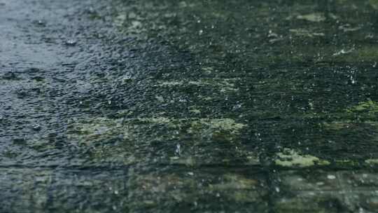 下雨天阴沉天气雨季