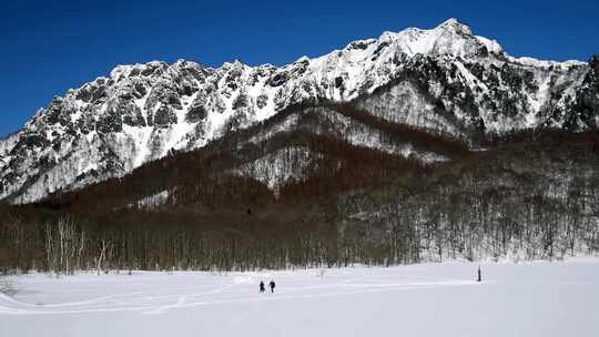 雪山雪地滑雪雪景雾凇