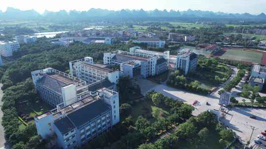 航拍雁山的大学院校和高校