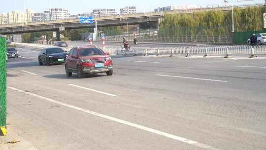 汽车 轿车 马路 道路 车流 交通