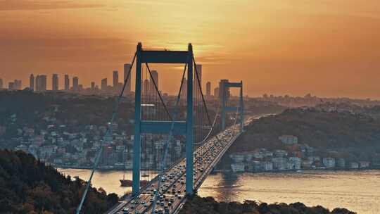 4 K土耳其伊斯坦布尔城市和桥梁的鸟瞰图