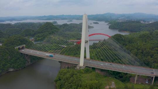 航拍贵州红枫湖大桥和花鱼洞大桥