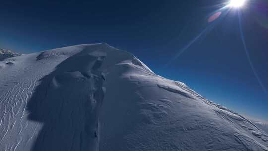 FPV航拍雪景雪山森林山顶日出唯美大自然