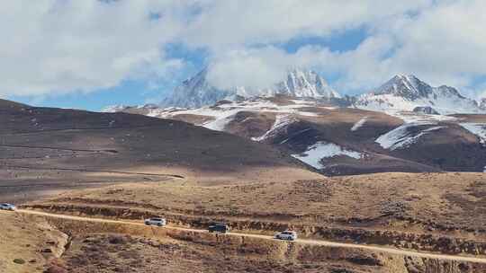川西自驾穿越航拍（雅拉雪山）