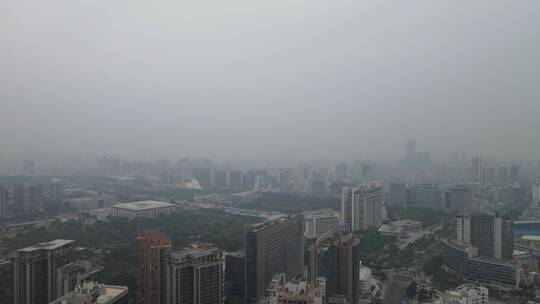 灰霾天气中的城市