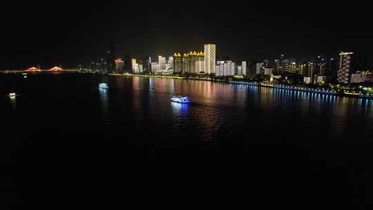 长江荣耀号灯光秀夜景航拍空镜头