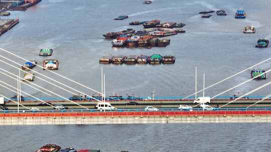 上海黄浦江杨浦大桥车流轮船航拍视频素材模板下载