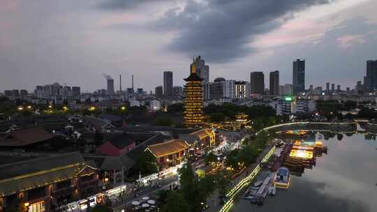 江苏省淮安市里运河文化国师塔长廊夜景风光