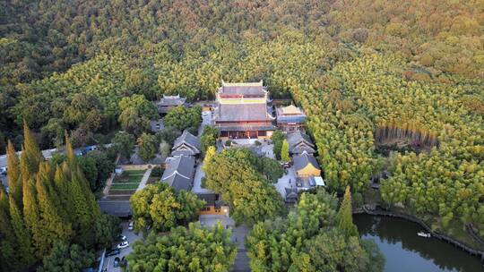 下午阳光下的常熟宝岩禅寺