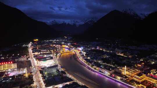 西藏林芝波密城市夜景风光航拍