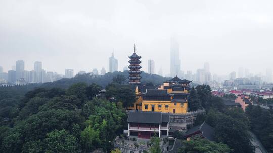 南京市古鸡鸣寺航拍风光