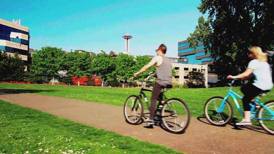 公园海边骑自行车视频素材模板下载