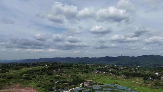 重庆与四川交接地带大山与丘陵