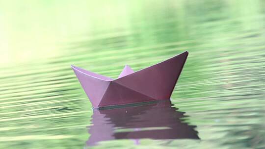 河面纸船飘动水波纹视频素材模板下载
