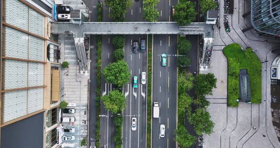 鸟瞰现代城市市区道路