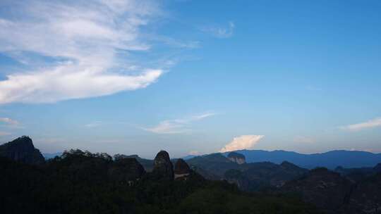 武夷山日落延时山峰光影变化晚霞唯美风景