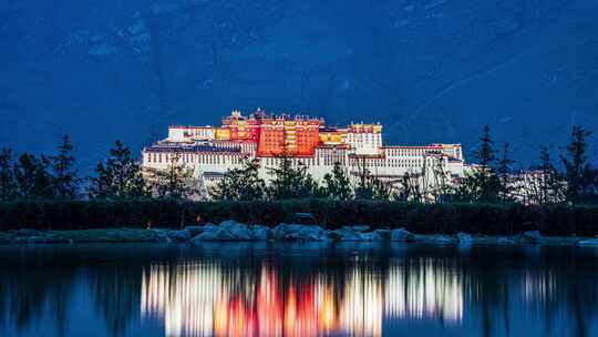 西藏布达拉宫日转夜延时
