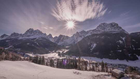 美丽的雪山风景