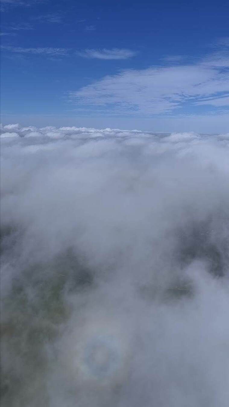 俯拍青海湖东线美景