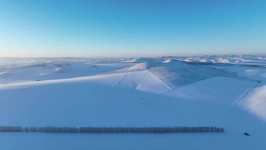 大兴安岭丘陵雪原风景