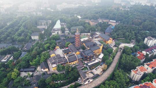 南京市古鸡鸣寺航拍风光