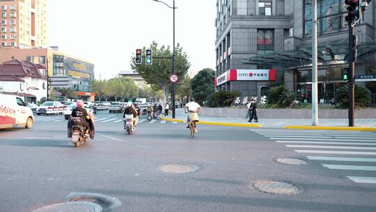 淮海西路华山路街景