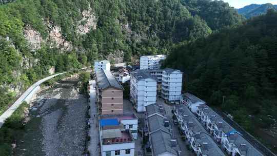 秦岭-新场镇-大山-民居-乡村-4K-航拍