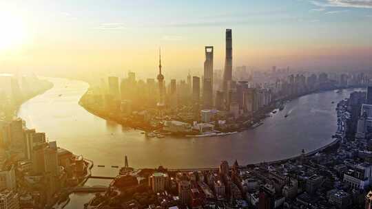 上海航拍东方明珠大气上海