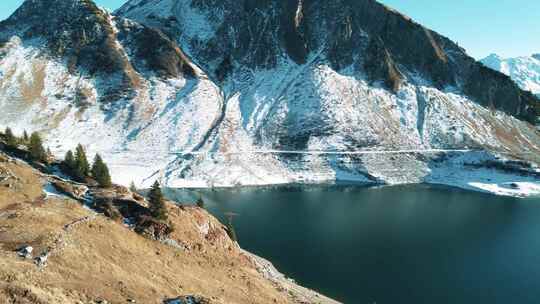 下面的山和湖的镜头视频素材模板下载