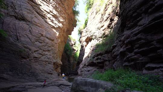 洛阳龙潭大峡谷旅游生态森林河流景点