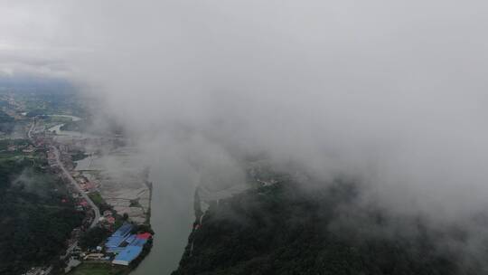 自然风光山间雨后云雾缭绕航拍