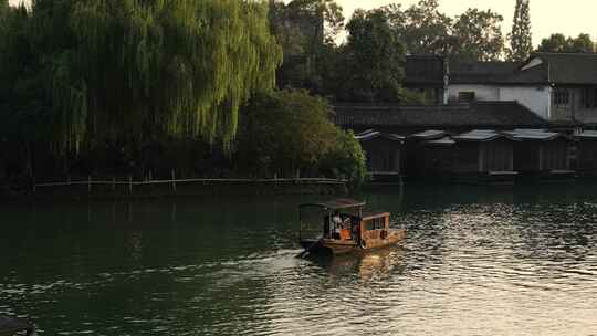 乌镇水乡小桥流水乌篷船名胜风景区