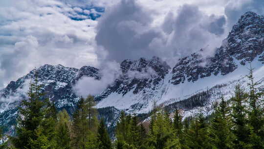 雪山白云延时拍摄视频素材模板下载